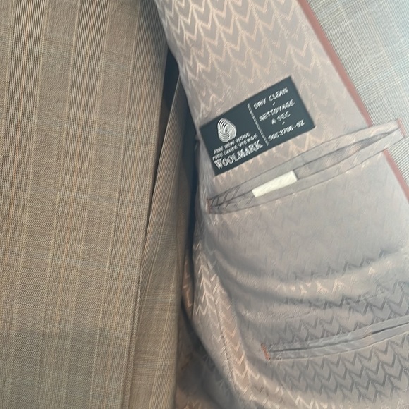 Michael Kors Plaid mens suit - Picture 3 of 4